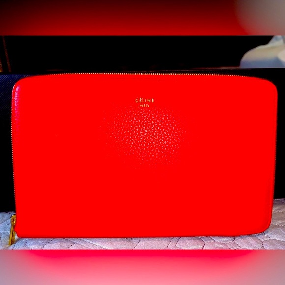 Sold to consignment Céline zip wallet. Red, a true red. Phoebe era. Excellent - Picture 4 of 8